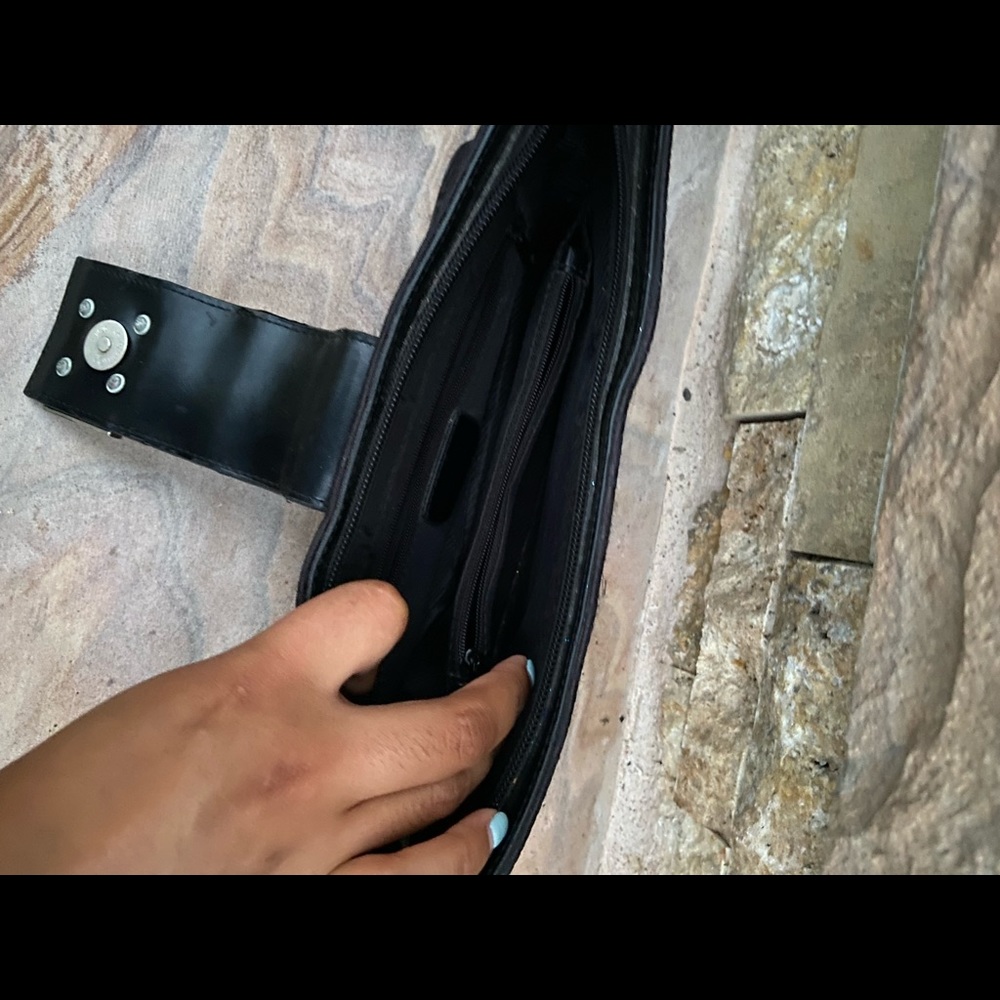 Small Handbag - Picture 4 of 4